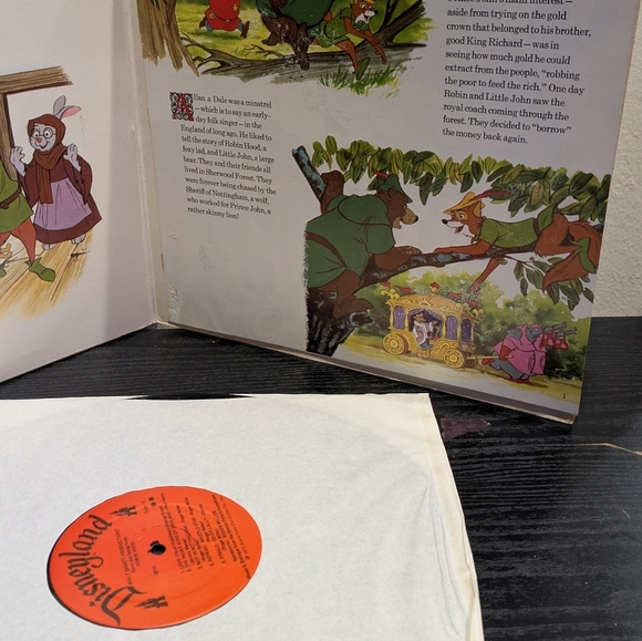 Disney Robin Hood Vinyl Record - Yellow and Red Cover - Picture 8 of 11